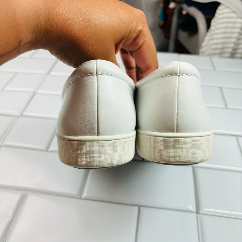 Naturalizer Marianne 4 Sneakers White‎ Silver 8.5W
